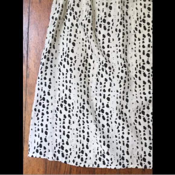 Joie Dot Print Sleeveless Keyhole Top 100% Silk - Picture 7 of 8